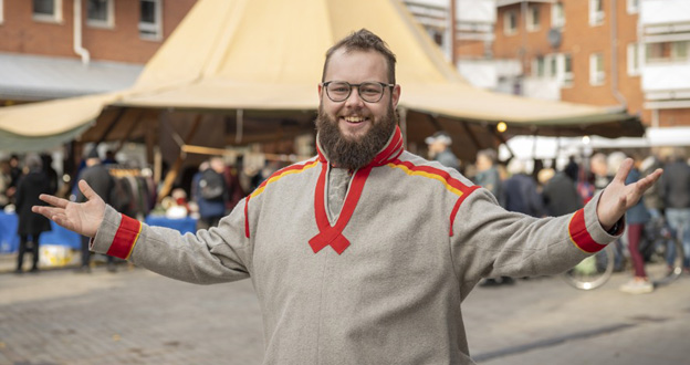 Juhan Niila Stålka konferencier på Jokkmokksdagarna